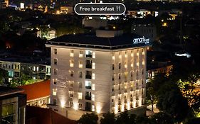 Amaris Hotel Darmo Surabaya